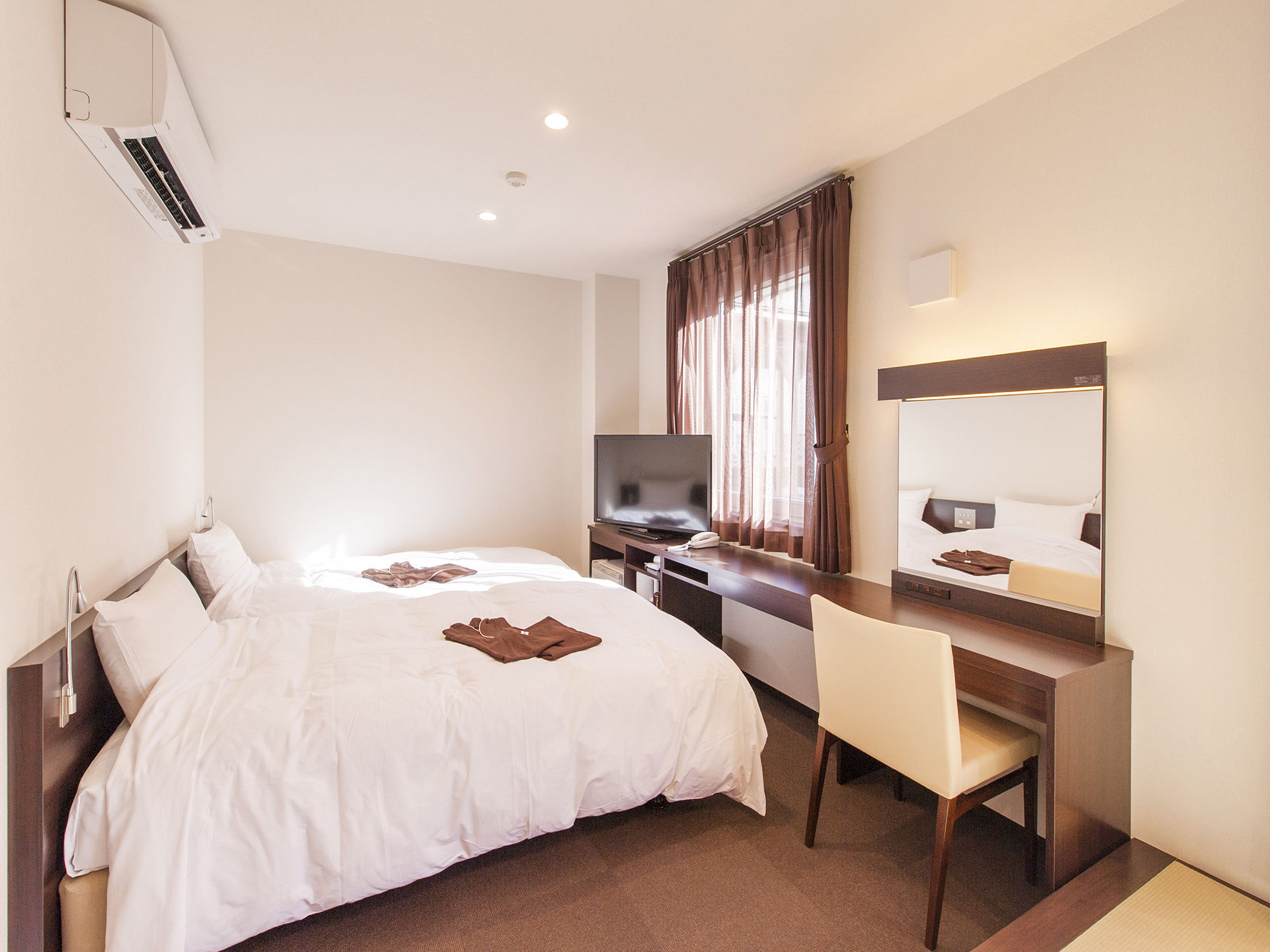 Hana Hotel Fukaya & Spa Zewnętrze zdjęcie